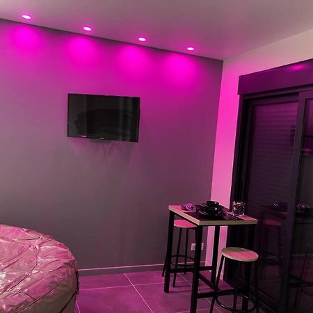 Spa Le Love Saint-Germain-les-Corbeil Luaran gambar