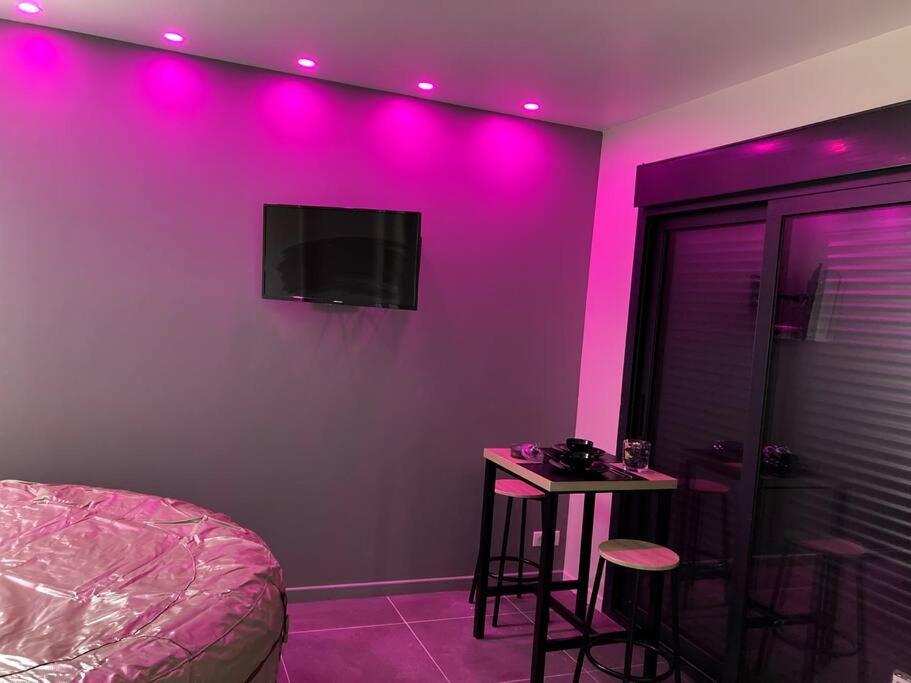 Spa Le Love Saint-Germain-les-Corbeil Luaran gambar